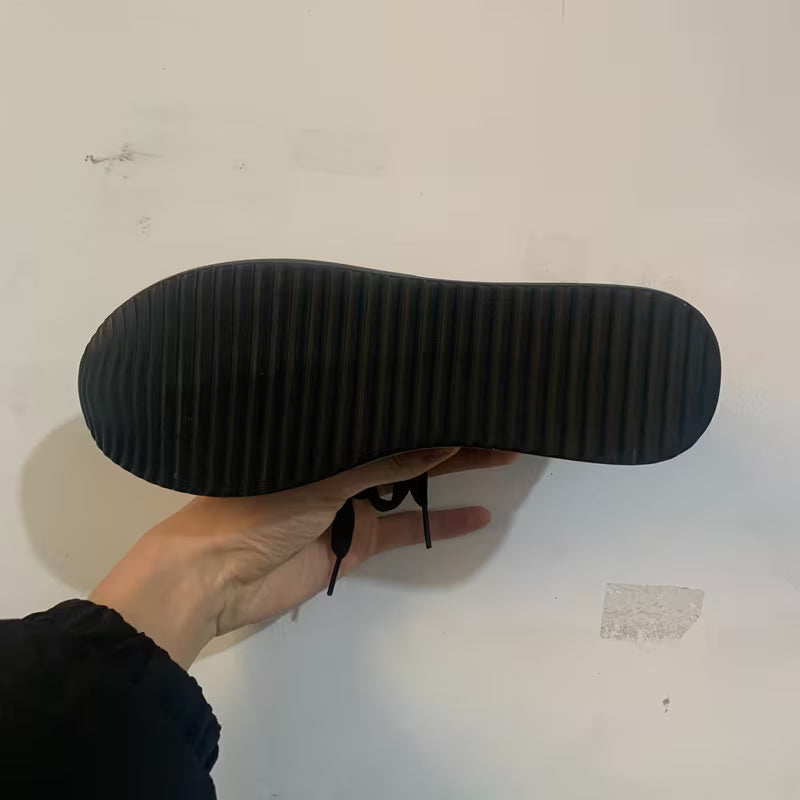 Strideva™ – ortopedická každodenní obuv s hlubokým tlumením a stabilizací chodidla